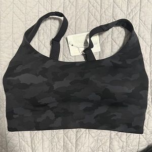 Lululemon alignment straight strap size 2